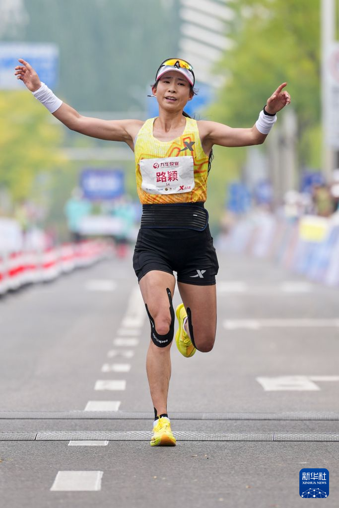 专业hb电子将游戏场景打造成一幅“游戏画卷”服务