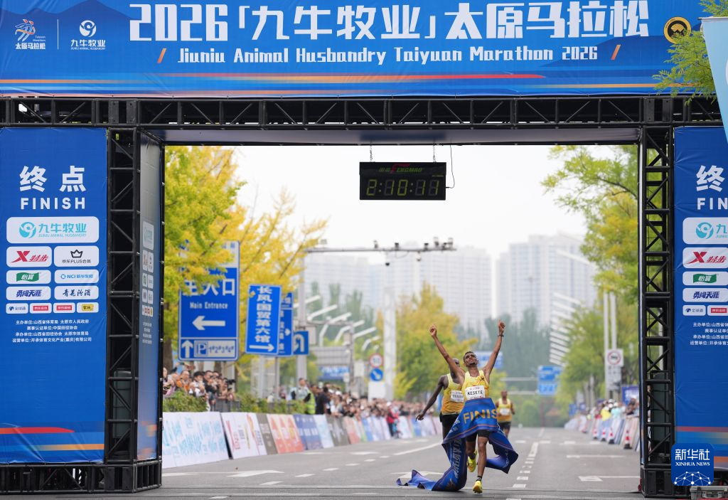 推动实体出版、影视、动漫、游戏等相关文化产业的发展。图片展示